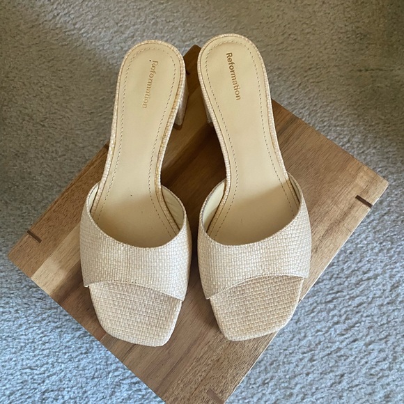 Reformation Shoes - Reformation Natural Beige Woven Slide Mules